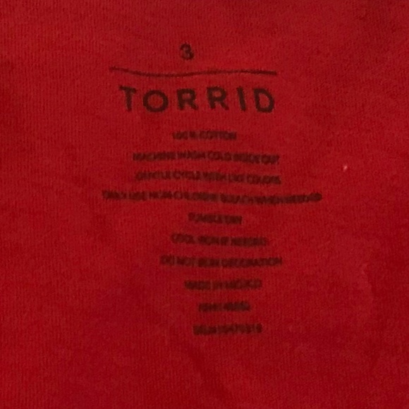 Torrid red short sleeve v-neck t-shirt with music note heart (3X) - Picture 10 of 12